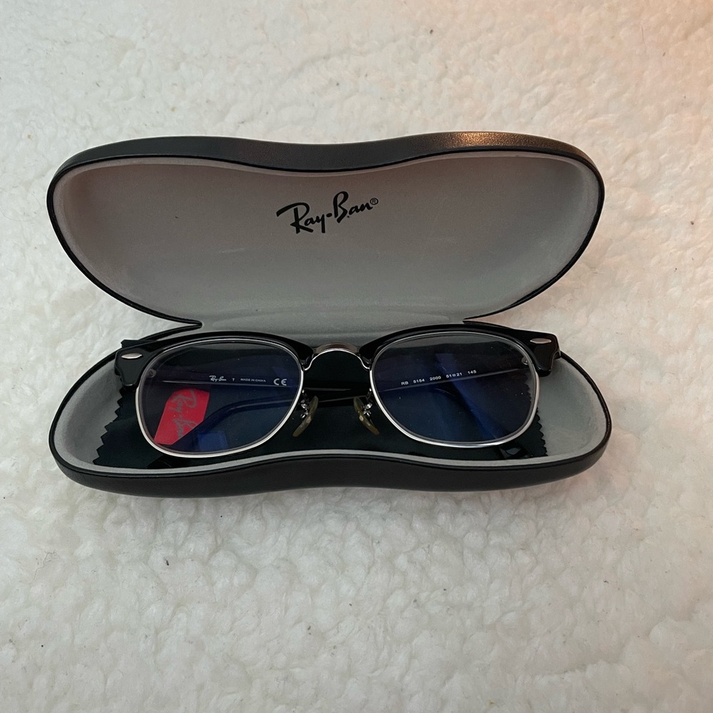 Ray-Ban Black Frame Glasses